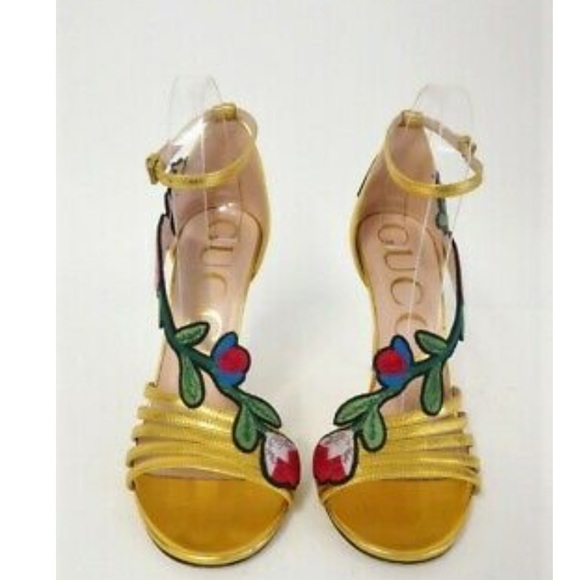 Gucci Shoes - Gucci Gold Heels
